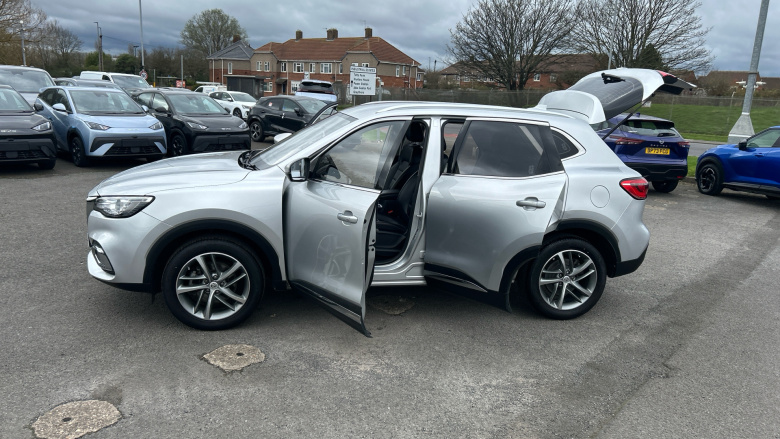 MG Hs 1.5 T-GDI Excite 5dr DCT Petrol Hatchback